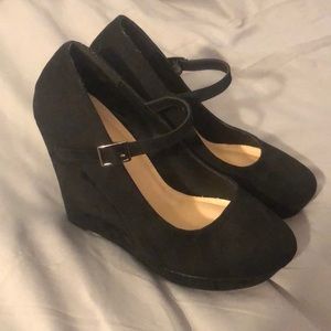 Black Wedge Heels